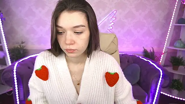 Snapshot of Cherry_Wipe chatting on February 5, 2025, 6:45 am Cherry Wipe online show from February 5, 2025, 6:45 am