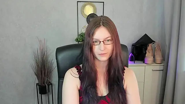 Snapshot of emmaxDelight chatting on July 24, 2026, 6:09 am emmaxDelight online show from July 24, 2026, 6:09 am