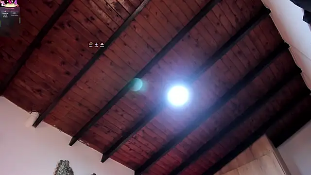 Mia ross16 online show from January 11, 2026, 1:01 am