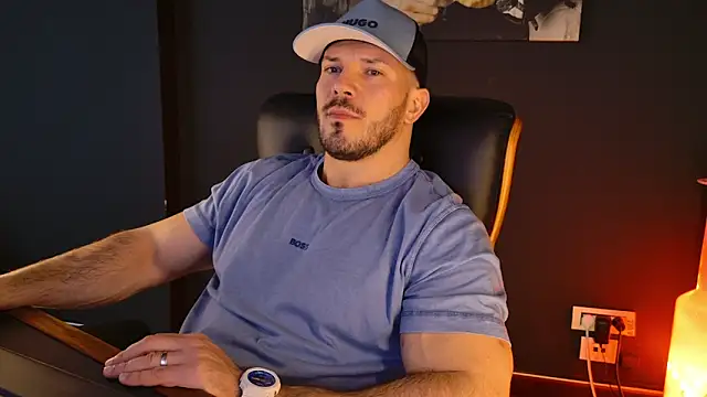 Snapshot of AngeloEric chatting on February 24, 2026, 12:17 pm AngeloEric online show from February 24, 2026, 12:17 pm