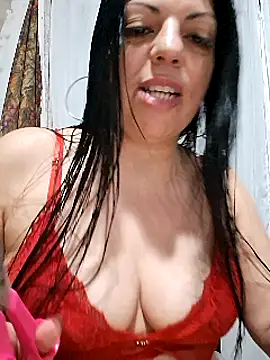 Snapshot of Paulitta- chatting on March 21, 2025, 9:12 am Paulitta- online show from March 21, 2025, 9:12 am