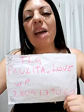 Snapshot of Paulitta- chatting on March 2, 2025, 12:31 am Paulitta- online show from March 2, 2025, 12:31 am