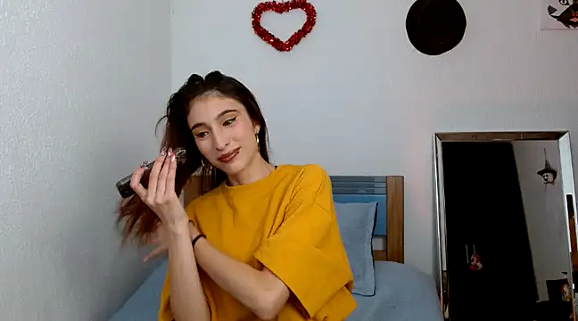 gabykovalenko14 online show from February 20, 2025, 3:30 pm