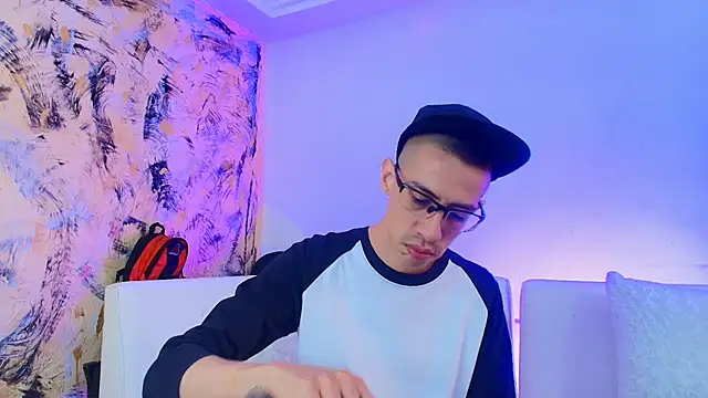 Snapshot of Pipe_Rudecatt chatting on April 7, 2026, 6:10 pm Pipe Rudecatt online show from April 7, 2026, 6:10 pm