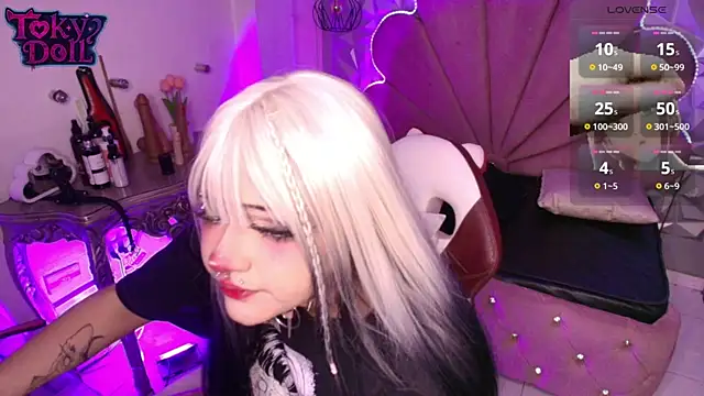 toky doll online show from September 11, 2025, 8:20 pm