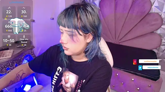 toky doll online show from November 25, 2025, 5:24 pm