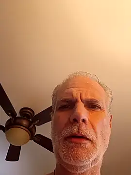 Snapshot of Hand69someguy chatting on March 15, 2025, 8:43 pm Hand69someguy online show from March 15, 2025, 8:43 pm