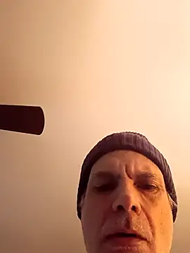 Snapshot of Hand69someguy chatting on February 27, 2025, 2:46 am Hand69someguy online show from February 27, 2025, 2:46 am