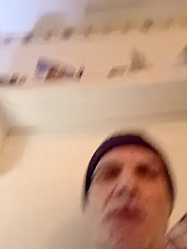 Snapshot of Hand69someguy chatting on March 2, 2025, 3:13 am Hand69someguy online show from March 2, 2025, 3:13 am