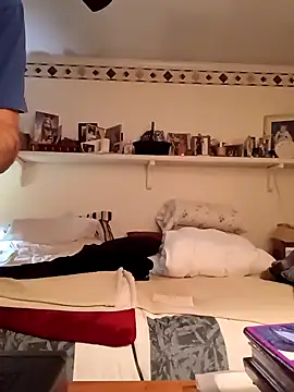 Snapshot of Hand69someguy chatting on December 4, 2024, 4:37 am Hand69someguy online show from December 4, 2024, 4:37 am