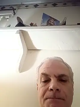 Snapshot of Hand69someguy chatting on October 29, 2025, 4:06 pm Hand69someguy online show from October 29, 2025, 4:06 pm