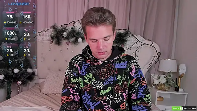 ArthurWhitee online show from December 20, 2025, 8:17 am