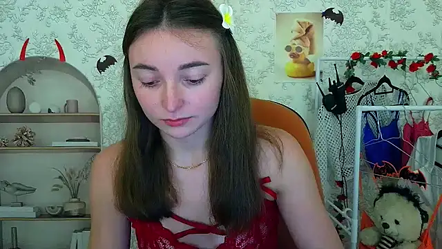  Barbie Kiss  online show from October 25, 2025, 2:28 pm