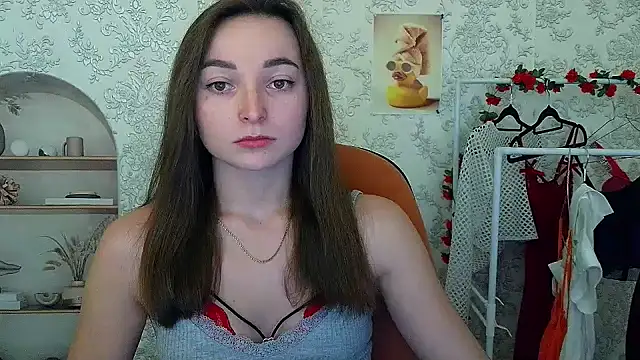  Barbie Kiss  online show from November 14, 2025, 6:22 pm