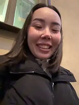 Asian Asami online show from October 18, 2025, 3:03 pm