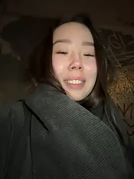 Asian Asami online show from February 12, 2025, 4:55 pm