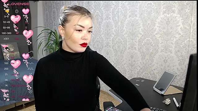 Miakiss ss online show from December 15, 2024, 6:26 pm