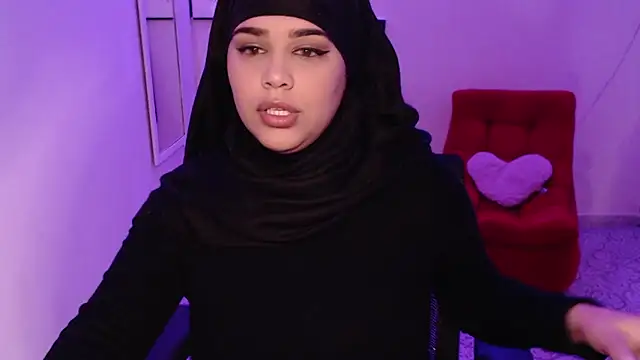 Snapshot of VenussTits97 chatting on October 27, 2025, 4:41 pm VenussTits97 online show from October 27, 2025, 4:41 pm