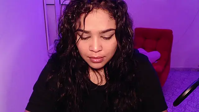 Snapshot of VenussTits97 chatting on November 6, 2025, 10:03 pm VenussTits97 online show from November 6, 2025, 10:03 pm