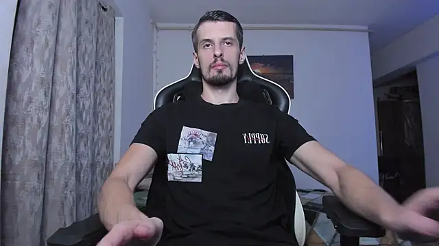 ToddClaytonn online show from September 12, 2025, 9:25 pm