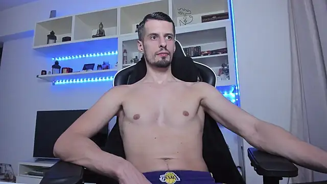 ToddClaytonn online show from October 6, 2025, 8:20 pm