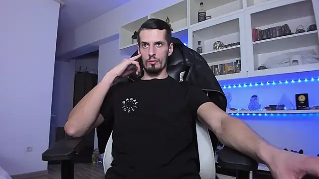 ToddClaytonn online show from December 9, 2024, 11:34 pm