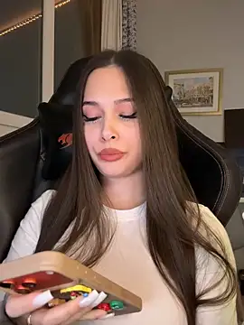 Snapshot of EricaWalls chatting on February 22, 2026, 4:19 pm EricaWalls online show from February 22, 2026, 4:19 pm