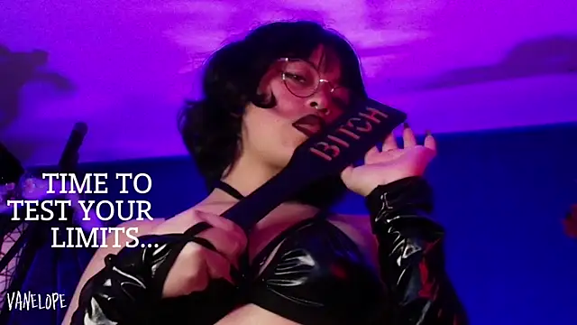 vanelope11 online show from September 21, 2025, 2:49 am