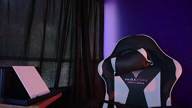 vanelope11 online show from September 25, 2025, 8:04 pm