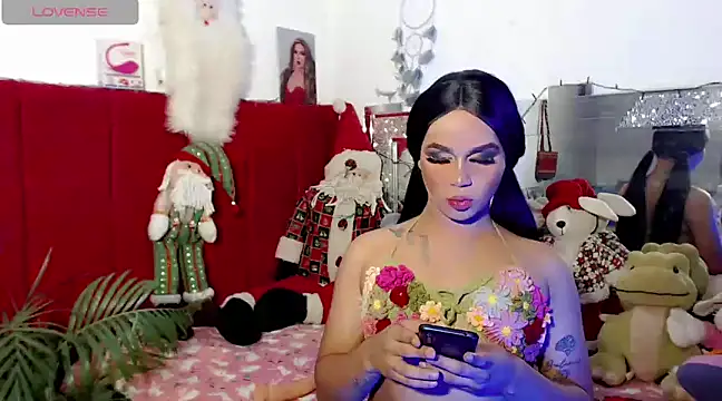 Snapshot of michell_madisonn chatting on December 12, 2024, 4:59 am michell madisonn online show from December 12, 2024, 4:59 am