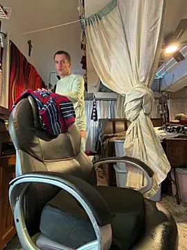 Snapshot of PeytonJohnn chatting on February 4, 2026, 1:17 pm PeytonJohnn online show from February 4, 2026, 1:17 pm