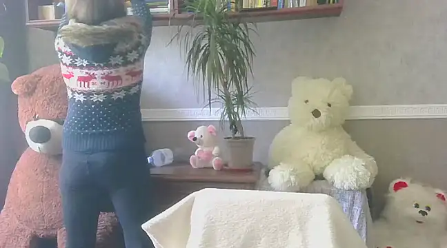 Manulyonok51 online show from February 19, 2025, 10:45 am