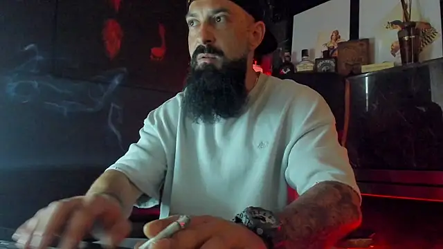 axxelrich  online show from September 26, 2025, 5:25 am