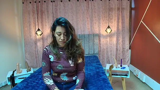 VioletaScott  online show from September 20, 2025, 12:21 pm