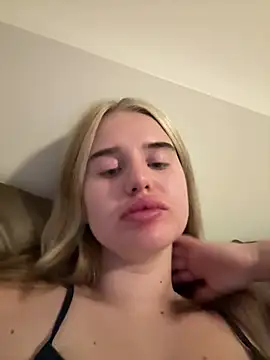 yourhornyslut online show from July 28, 2026, 7:37 pm