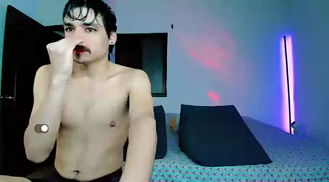 Sun Moon0 online show from March 23, 2025, 4:27 am