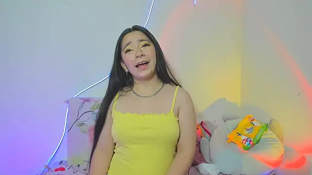 litle mily  online show from October 30, 2025, 9:33 pm