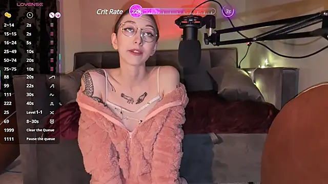 Snapshot of lovelylucyy chatting on February 8, 2025, 11:24 pm lovelylucyy online show from February 8, 2025, 11:24 pm