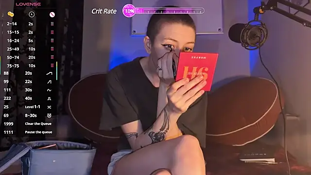 Snapshot of lovelylucyy chatting on February 7, 2025, 3:01 am lovelylucyy online show from February 7, 2025, 3:01 am