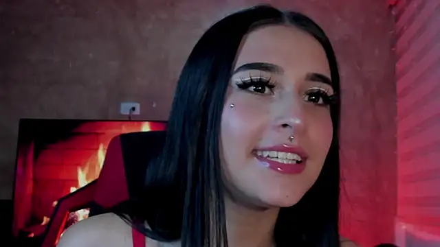 Charlotte greys online show from February 16, 2025, 1:25 am