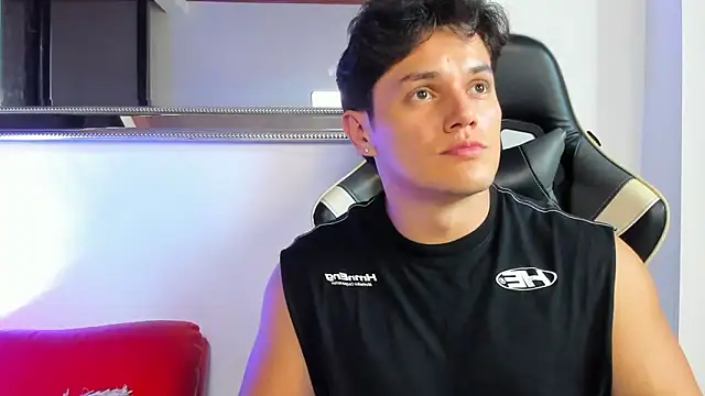 julian wallace online show from April 2, 2026, 10:27 pm