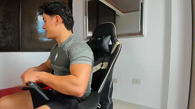 Snapshot of julian_wallace chatting on February 25, 2026, 7:58 pm julian wallace online show from February 25, 2026, 7:58 pm