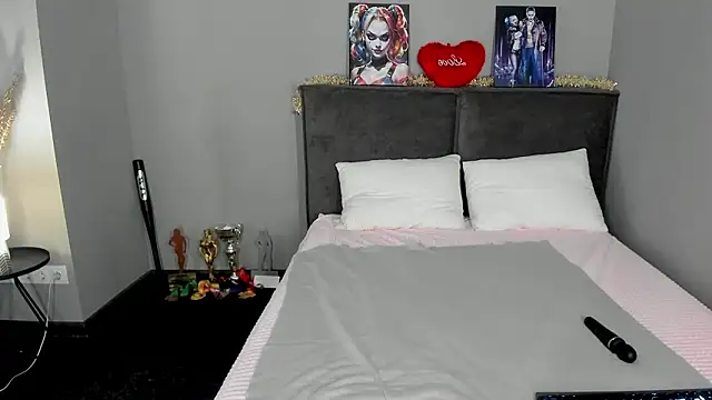 MuscleXXXBarbie online show from February 20, 2026, 9:11 am