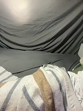 Snapshot of BigMac1596 chatting on December 21, 2025, 6:48 am BigMac1596 online show from December 21, 2025, 6:48 am