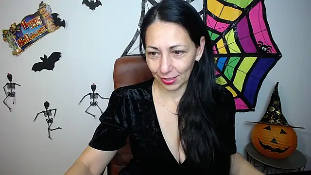 LiluGrants online show from October 16, 2025, 6:27 pm