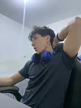 gojo satoru 18 online show from March 2, 2026, 5:08 am