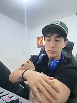 gojo satoru 18 online show from April 9, 2026, 7:53 pm