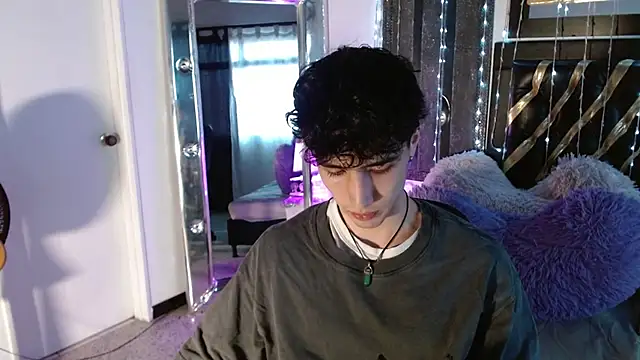 gojo satoru 18 online show from September 26, 2025, 12:01 pm