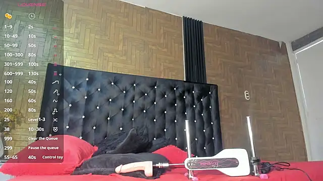 Laross25 online show from October 9, 2025, 2:50 pm