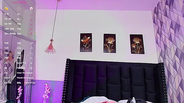 Beautifulskinny18 online show from March 3, 2025, 7:49 pm